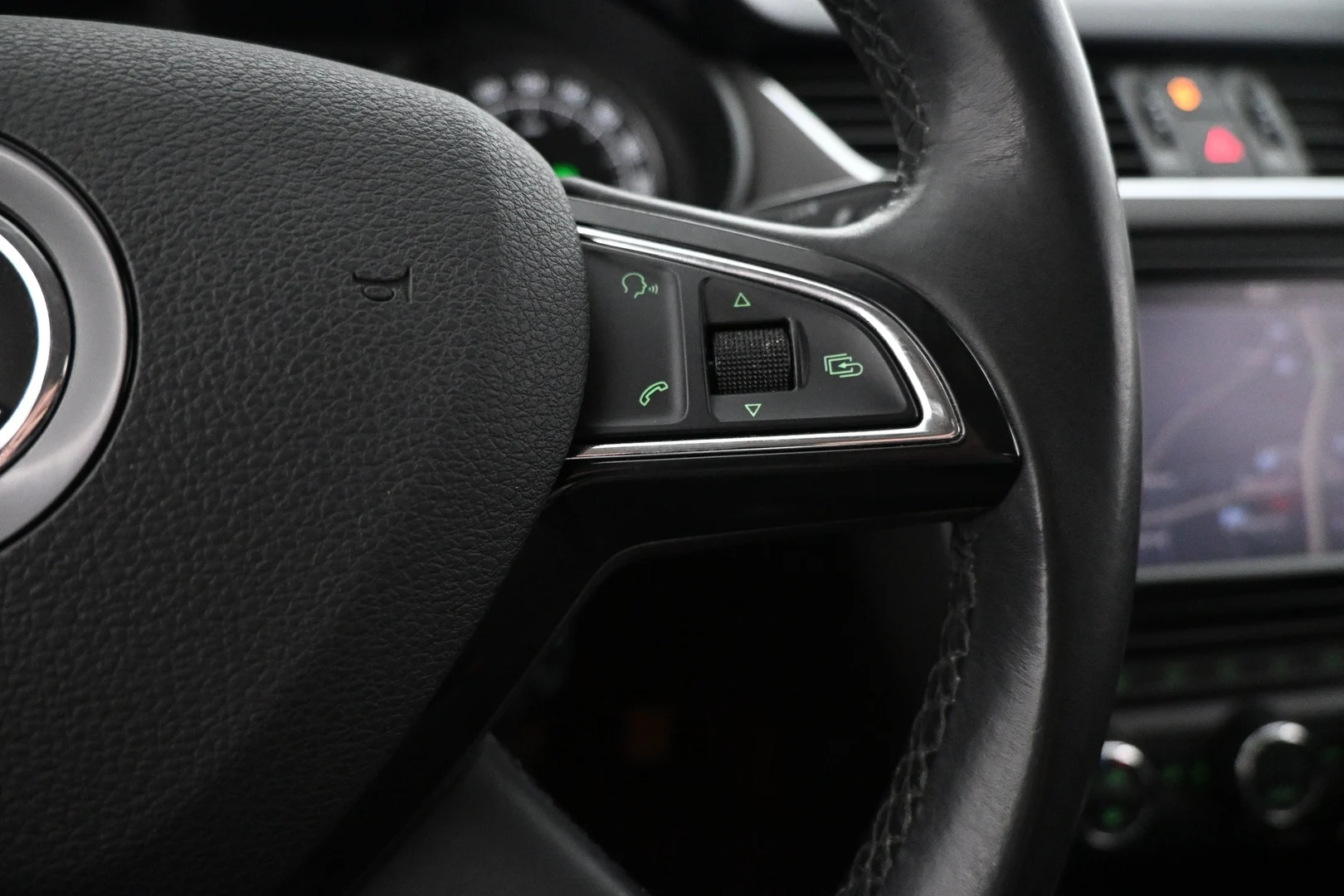 Car Image - 35xFRN5wE2tRrpM05gO0T9