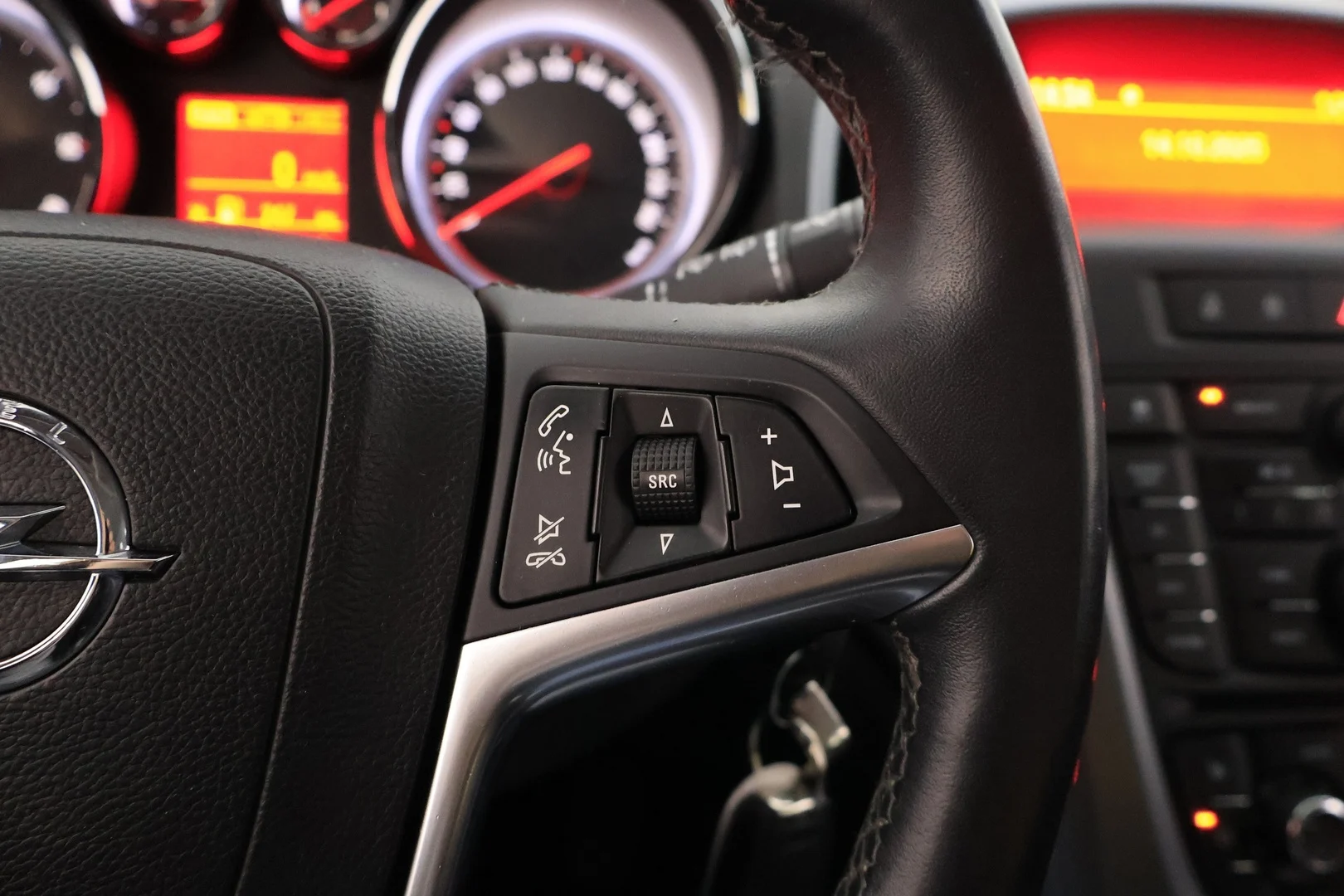 Car Image - R7zaOIa6FiclpR1PrAhYS