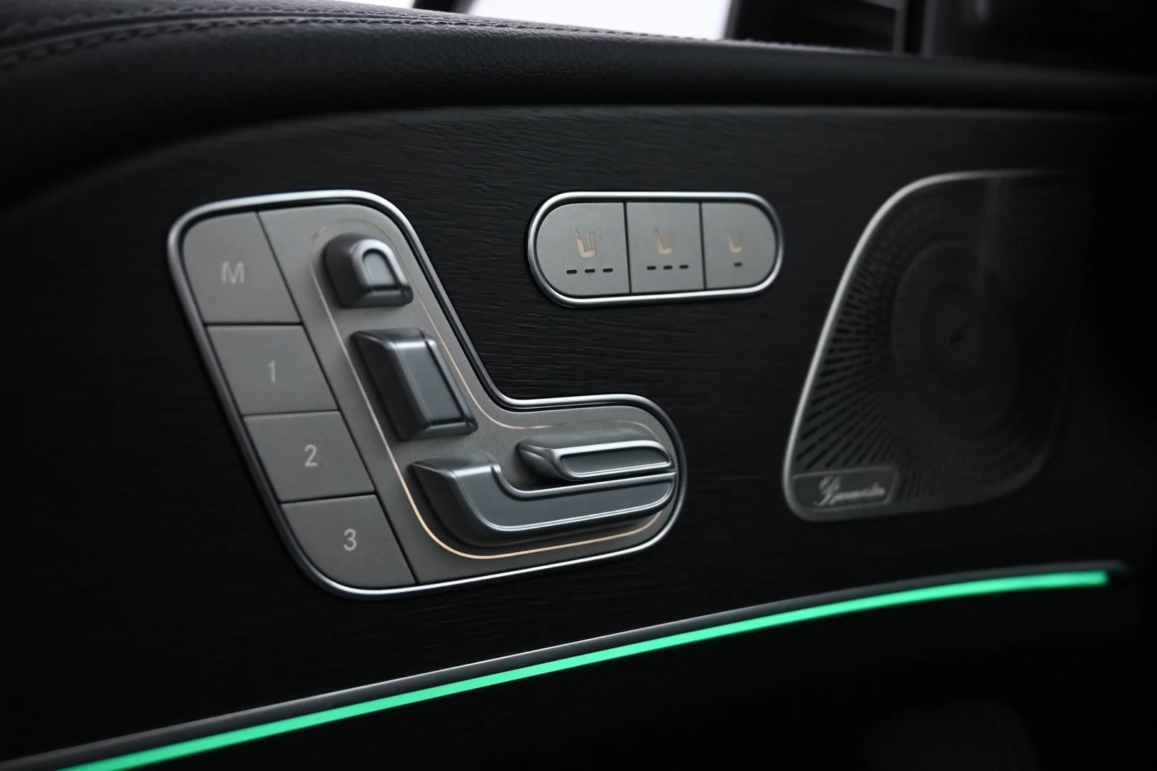 Car Image - 2M3QjsYRdrUYb09t2M7Qha