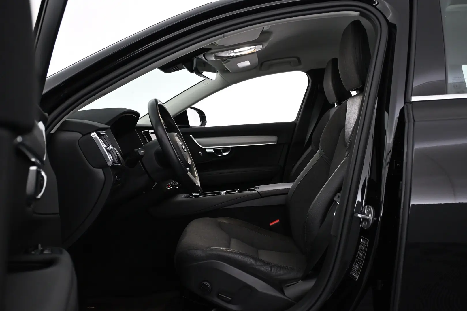 Car Image - 3WuJR9ac9XMyLSQXLePdTJ