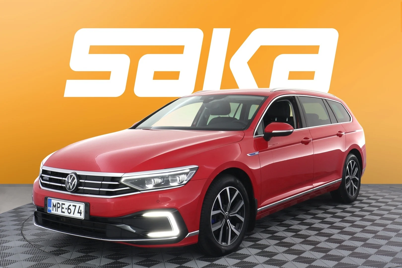 Car Image - 2ESuGeEjLUX66AfHtcVV3l