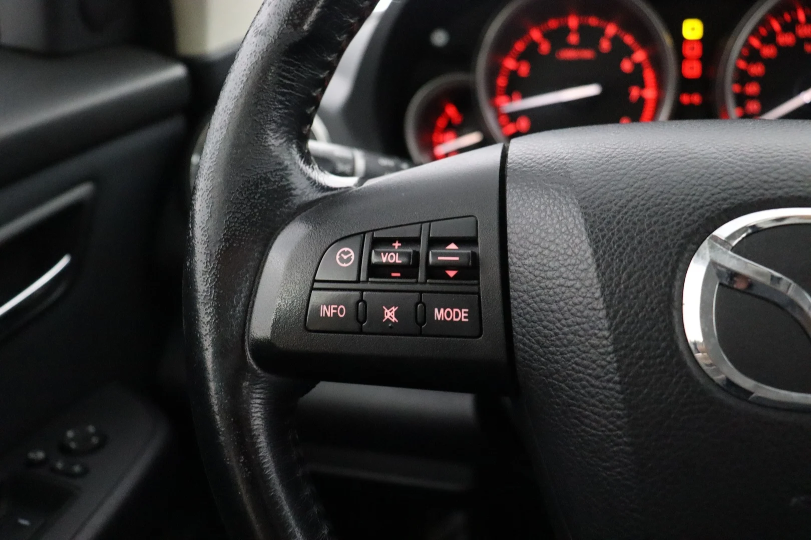 Car Image - 2PR89tnD9Ifop46yZSgsuf