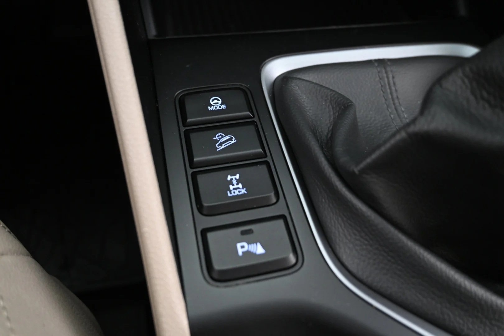 Car Image - 4T3HzvFyVanbmTNdp4zZKv