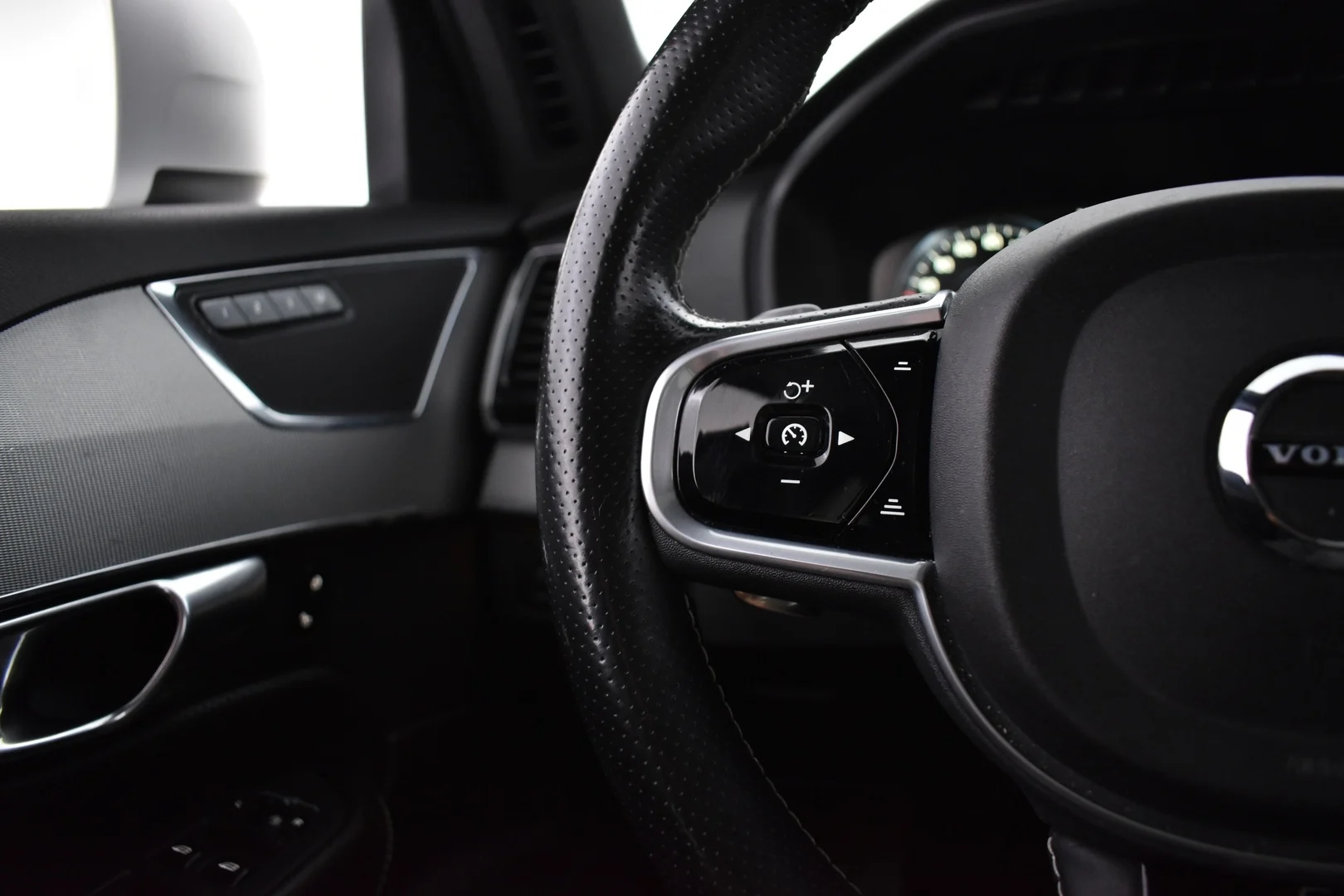 Car Image - 30GNxh9BGkKaPos0fiNL2F
