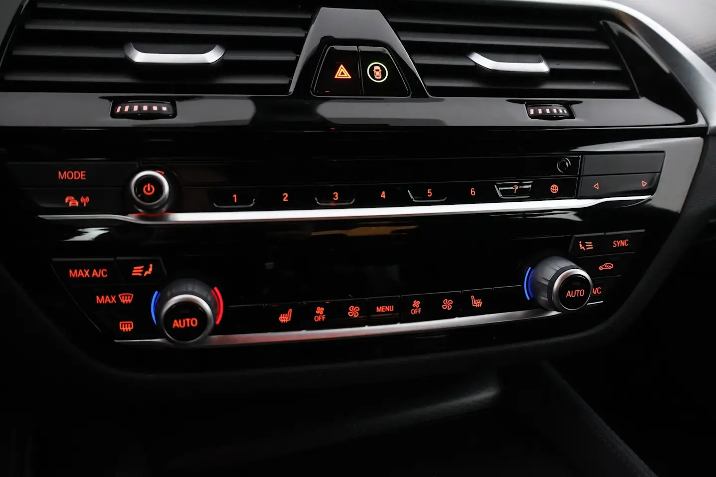 Car Image - 4dlW0SPZk1uF7IrAuai8RL