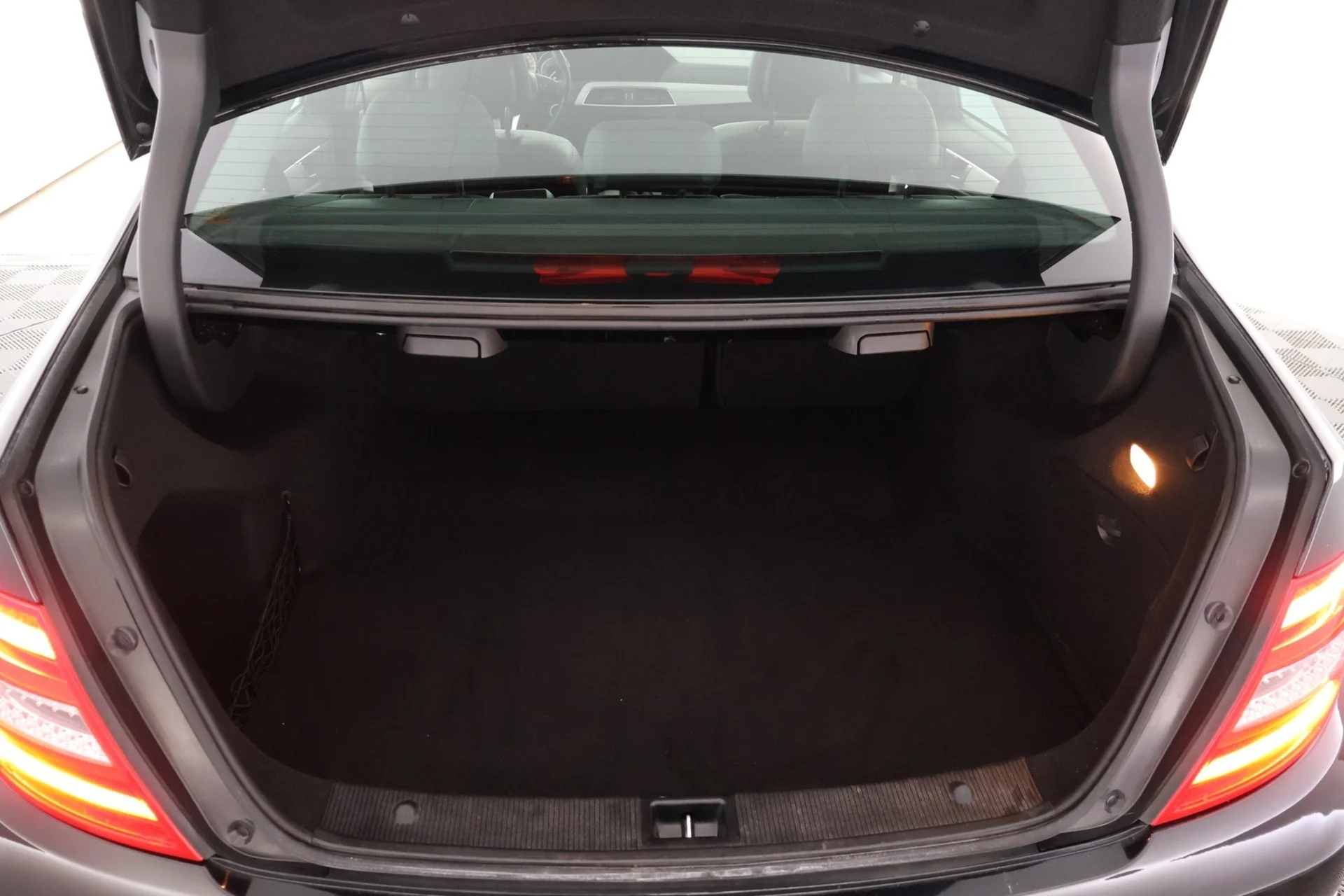 Car Image - 2ECqIxFYmzj14c2XijQuZD