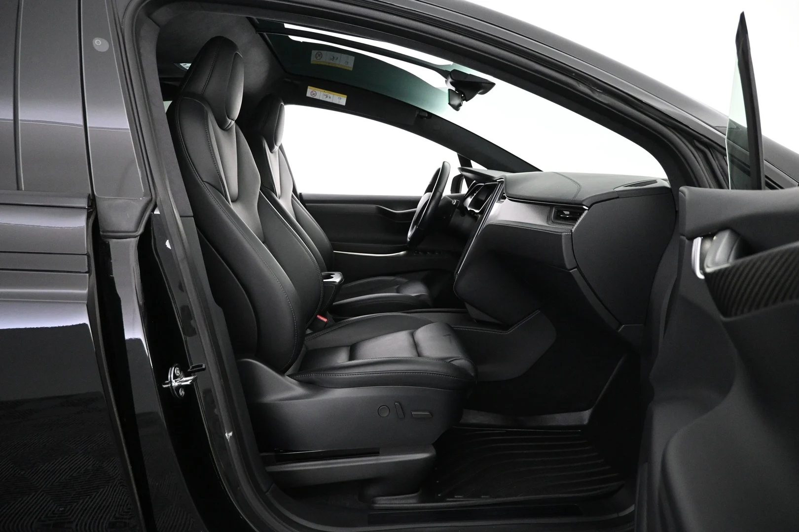 Car Image - 3fQsXuicAnk2i7VWul2rIE