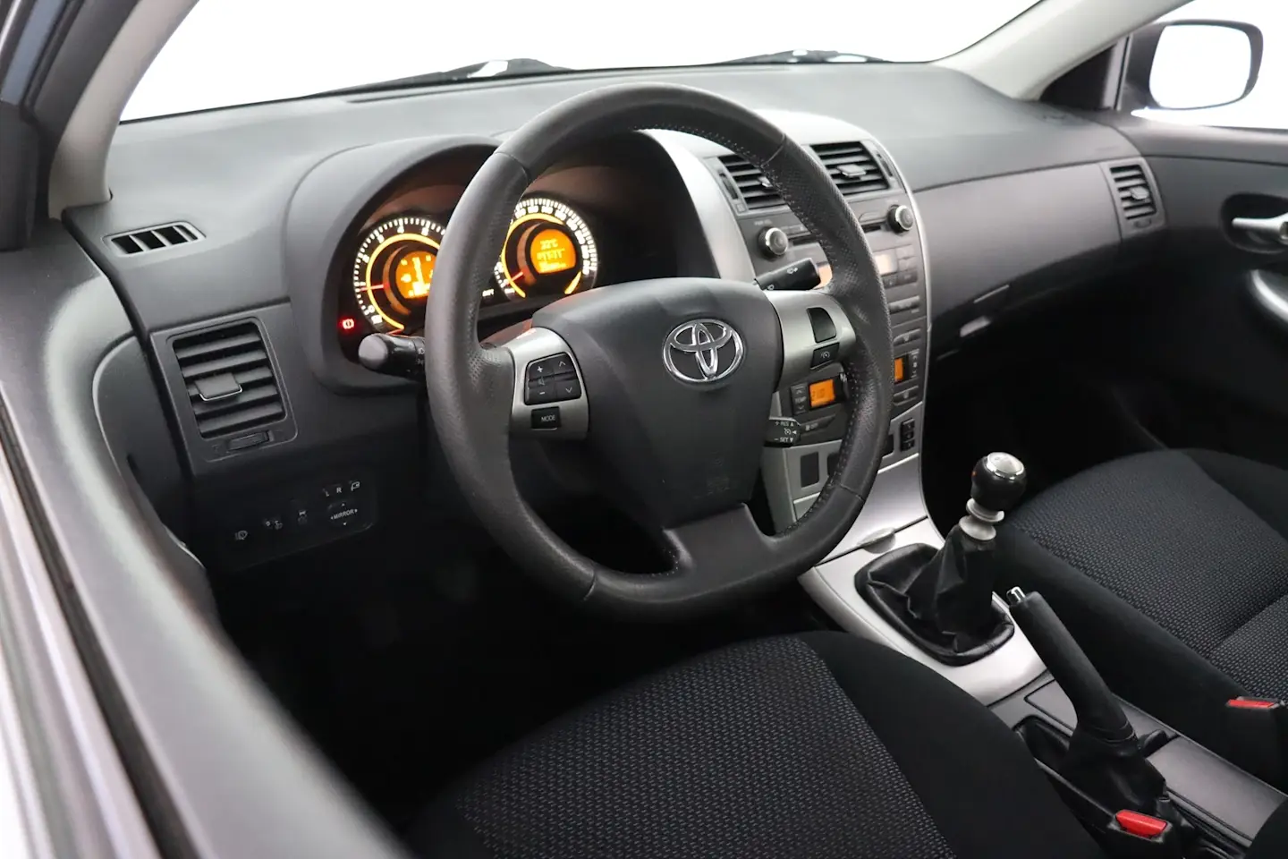 Car Image - 2t8rR40JIe9Keivrl2RwYY
