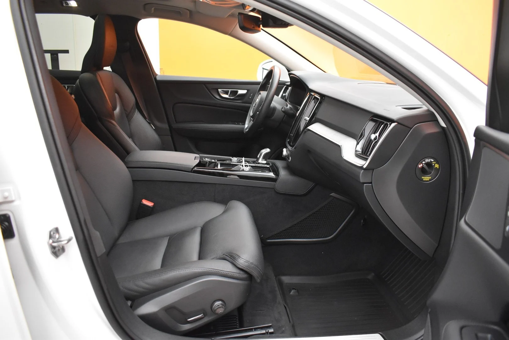 Car Image - 5Sh7Kk7bySMqZpgRxiyyYF