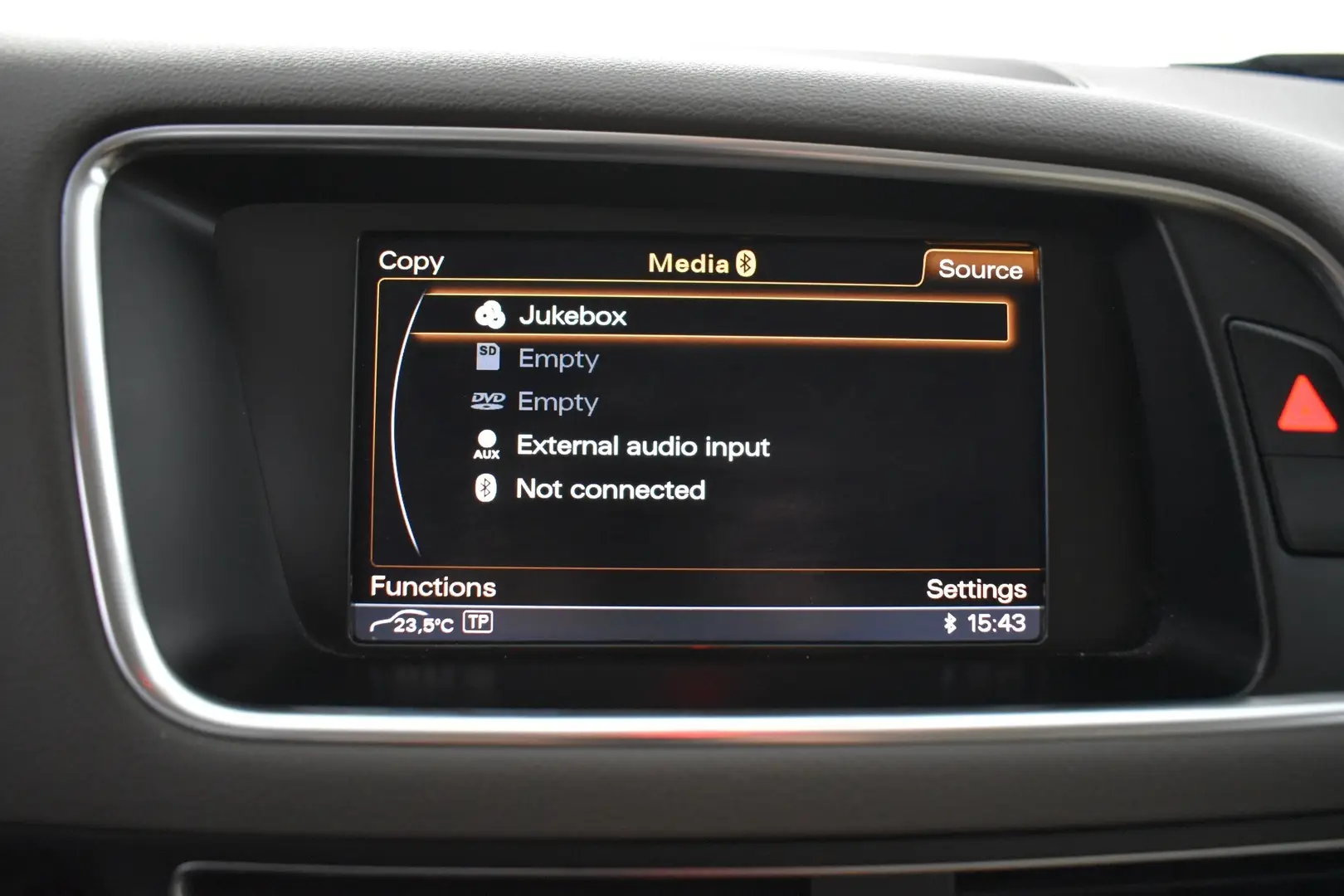 Car Image - 3ReWUYi70AcWMrYCBkge7u
