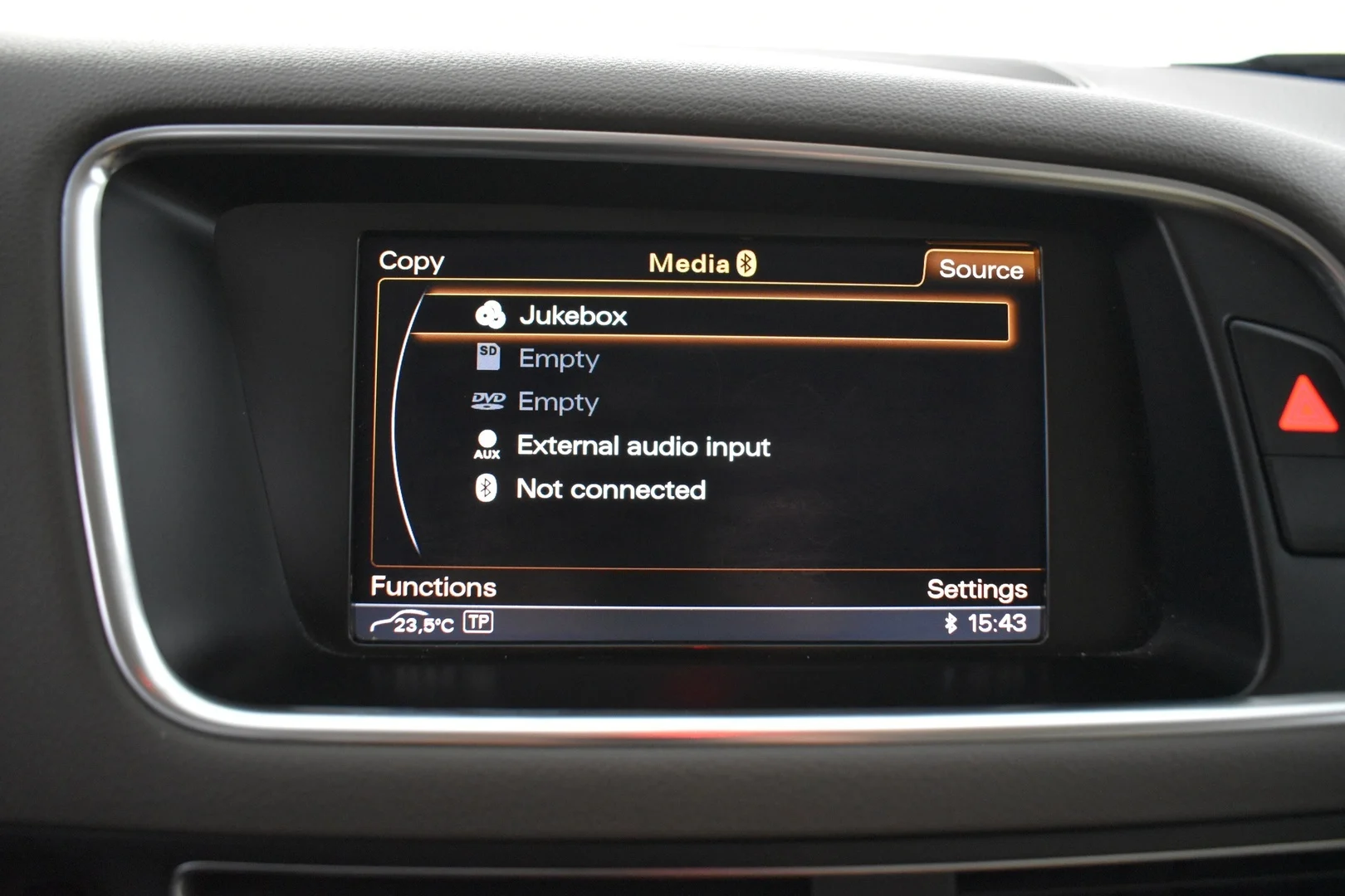 Car Image - 3ReWUYi70AcWMrYCBkge7u