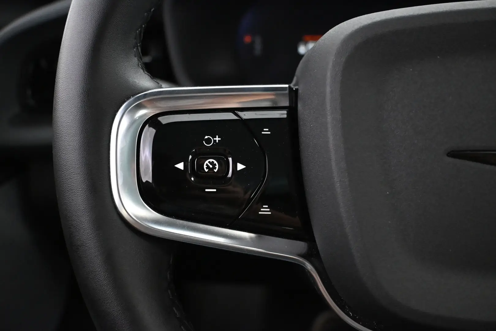 Car Image - 1F7BIIPDEyoNdLXF9jRNre