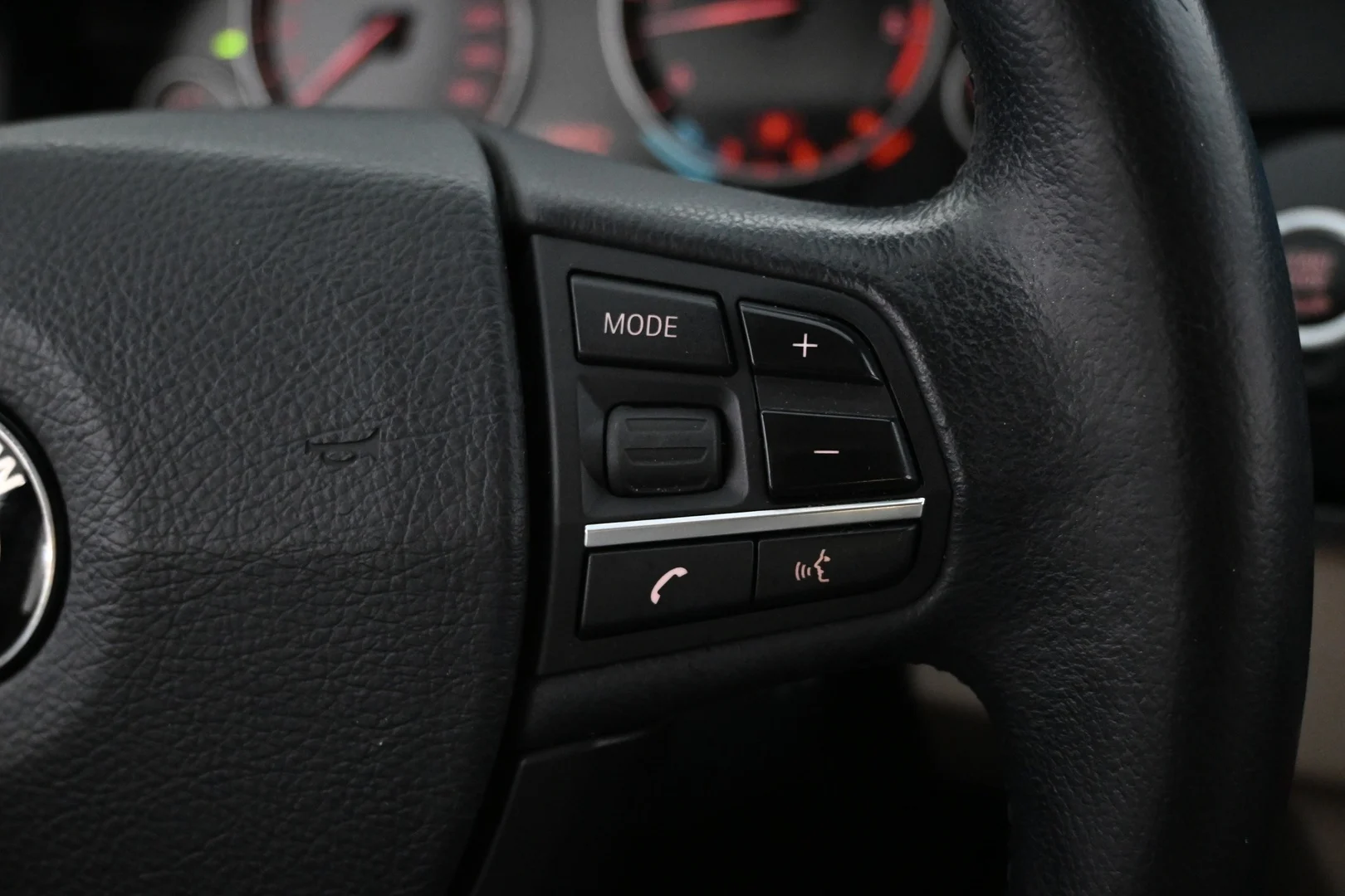 Car Image - uSJdN3hQxksJyTxFyt2OE