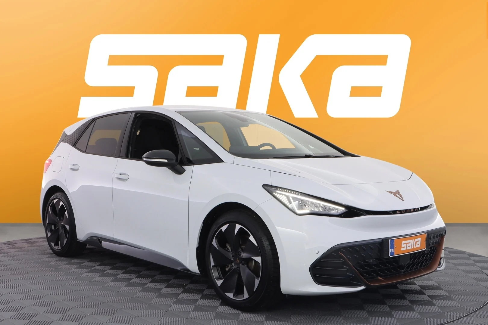 Car Image - 2ImJ4lELK1RcYePWUTV8Ck