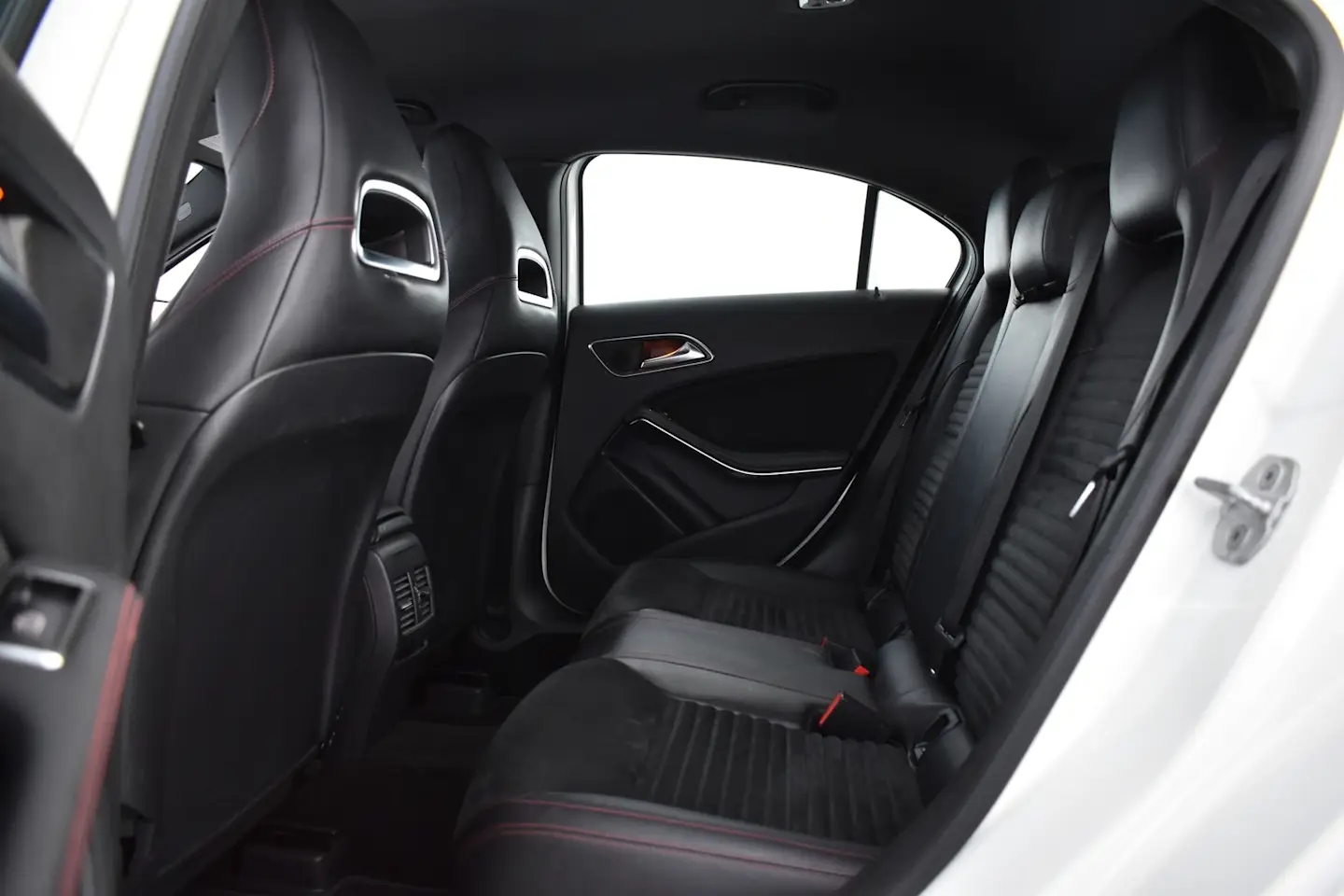 Car Image - 5mWBwxLvBokE5qA2UmRNis