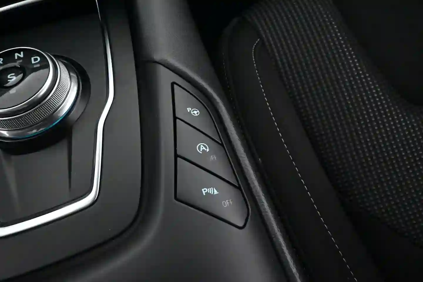 Car Image - vsaJnva9tDImxxAErayg4