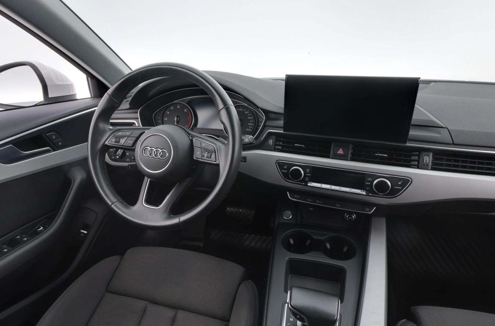 Car Image - 3P9JccJCkTEMR4Q6Z7bO7w