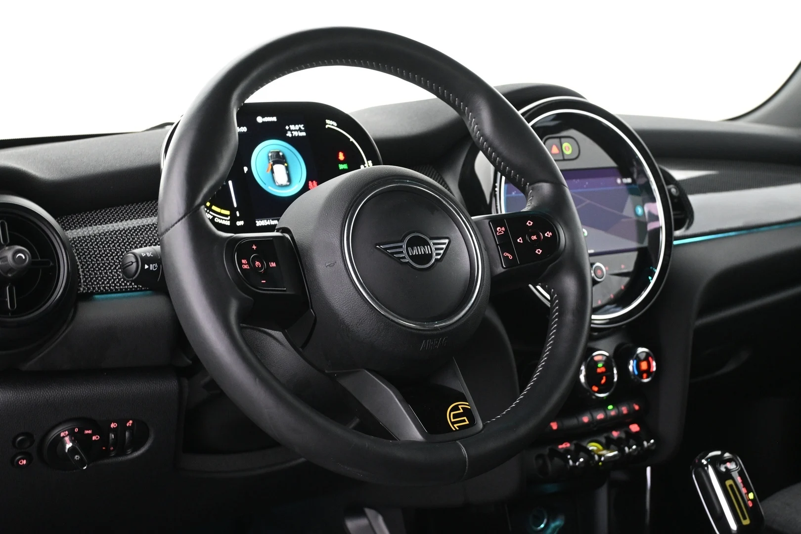 Car Image - 45OPBfruCMgChEO0xLj02P