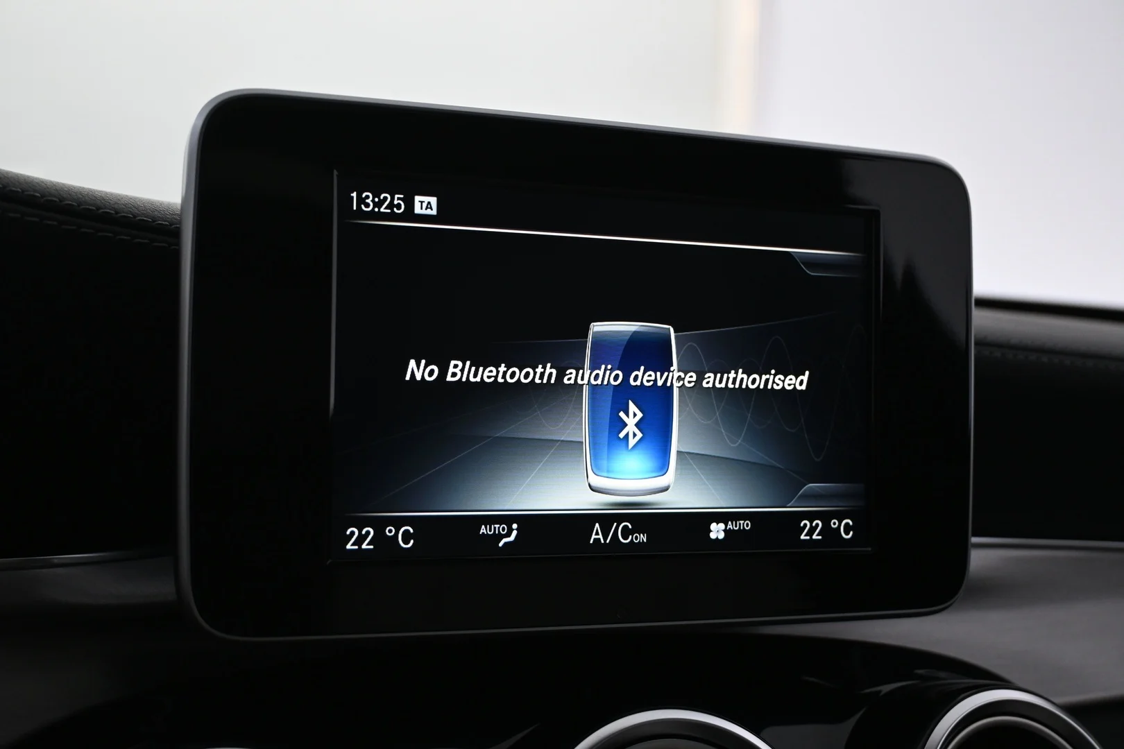 Car Image - 4p2JNSYmC5nopIULj7WLo7