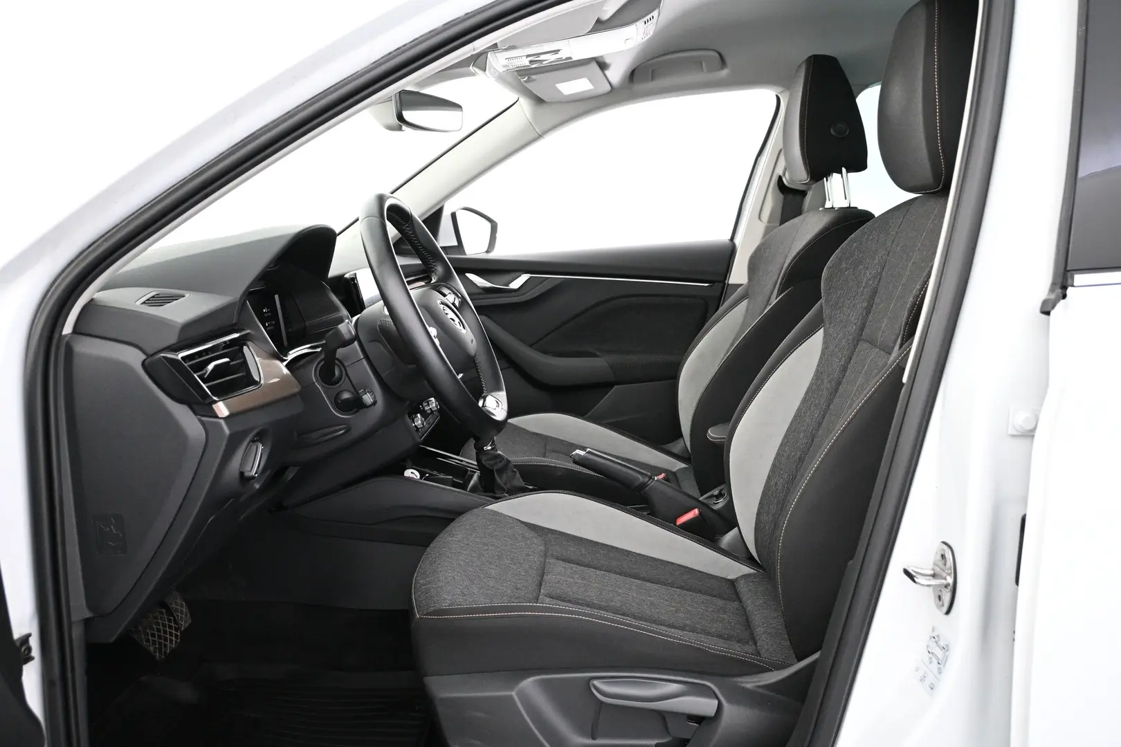 Car Image - 6XALRK9QNwwQRCgyroRArc