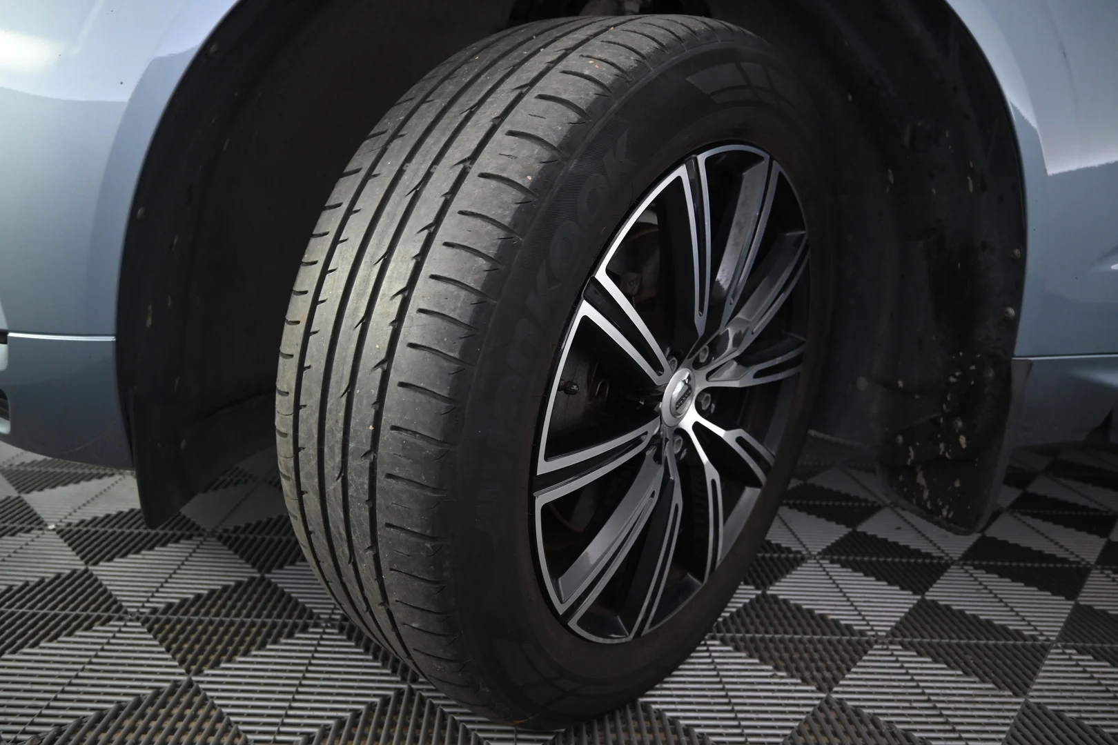 Car Image - 65Hzaj4q2xbuDqVeP5kYwb