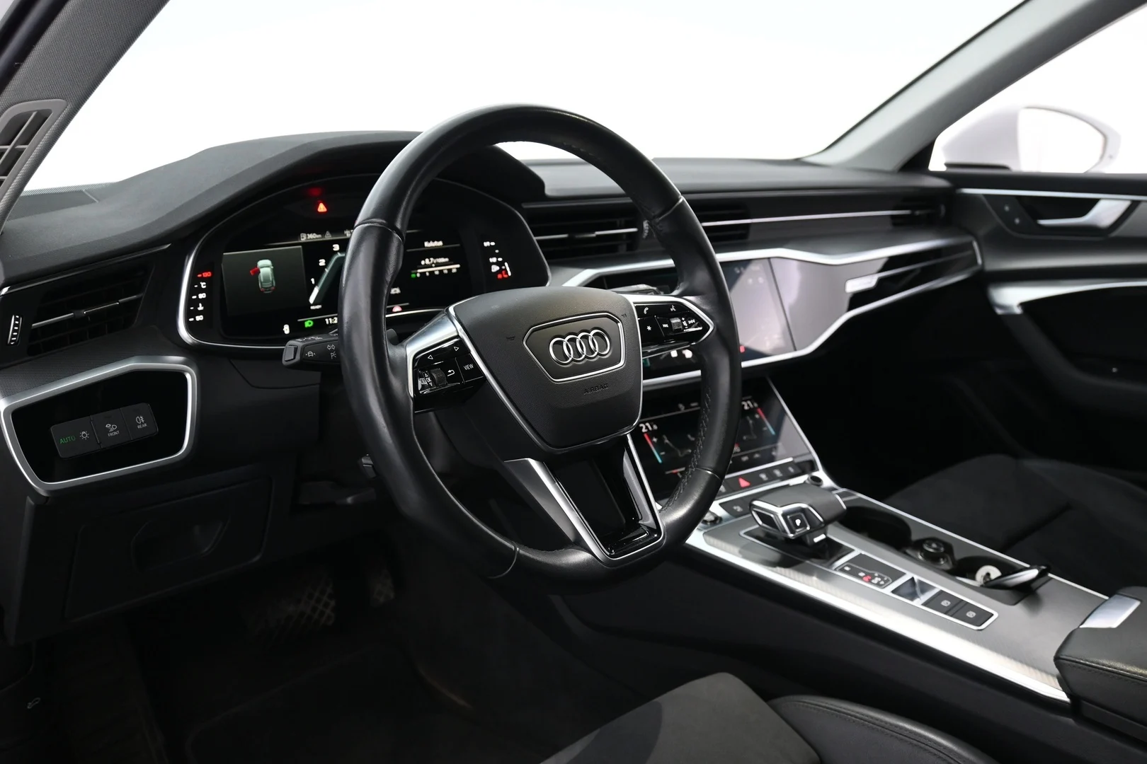 Car Image - 4Oc2hT5qLPFWWkIOxfD4Rr