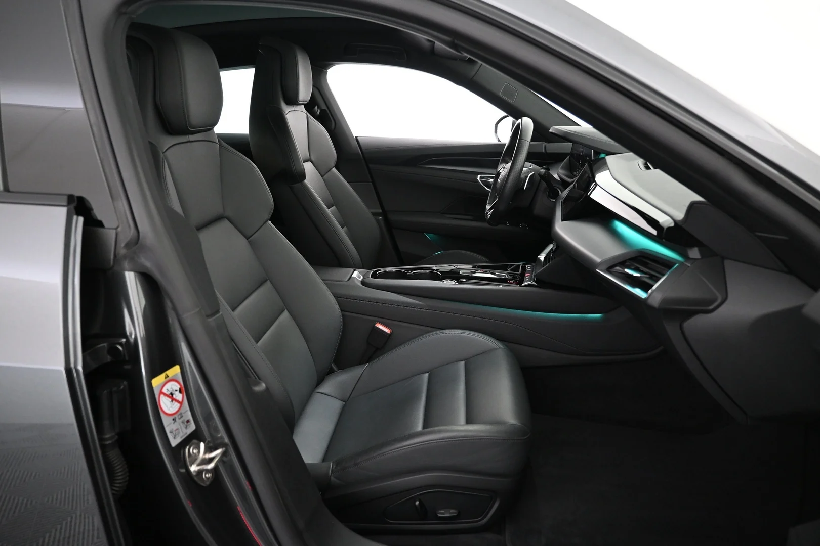 Car Image - 2Z1cQnCnTOl1jcjlDo9D9i