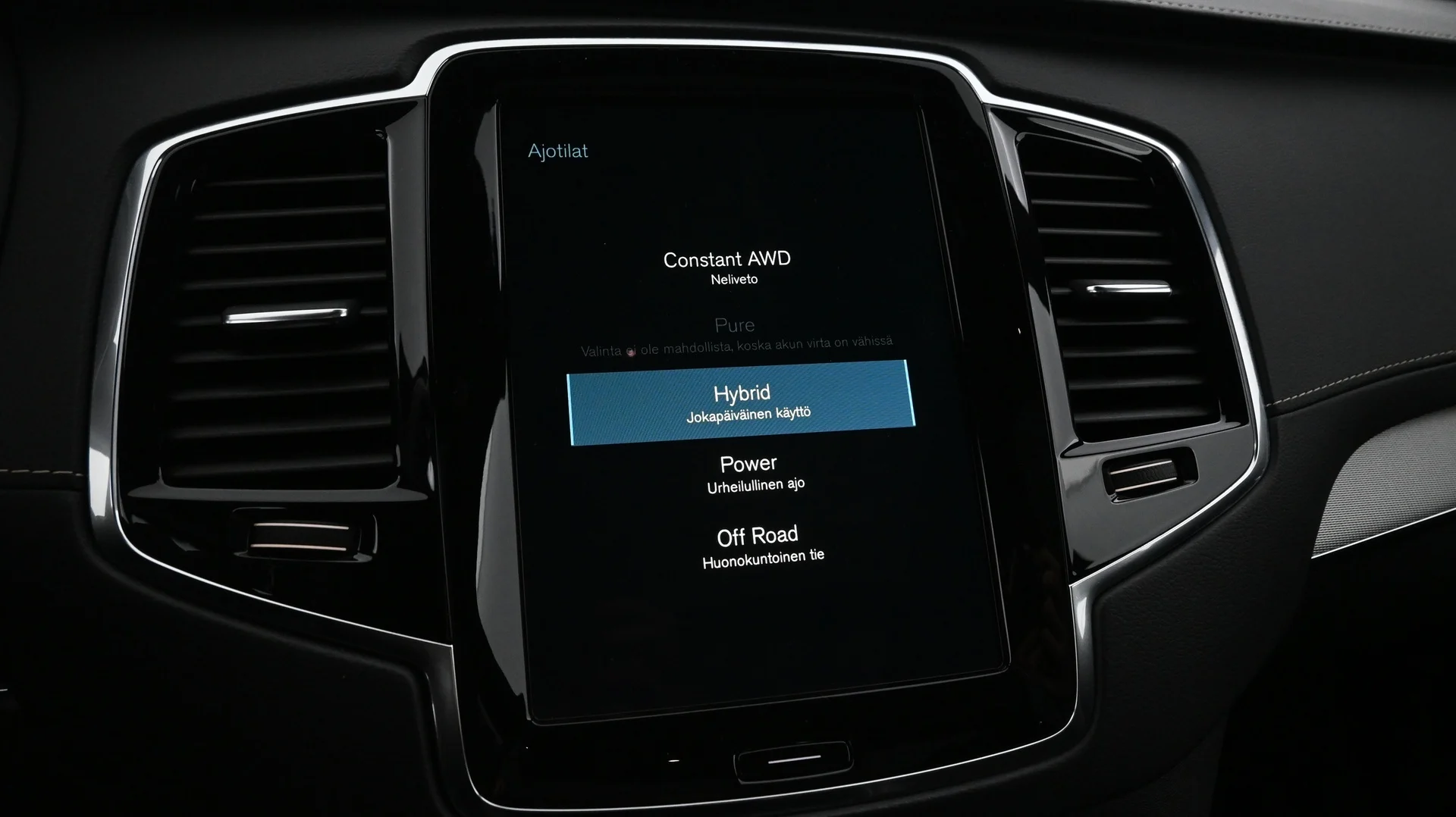 Car Image - V7uO1U2LWiYM1sf32ivNo