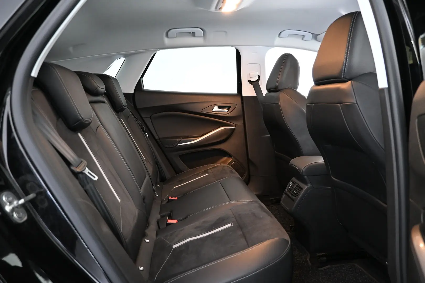 Car Image - 2eKwkn792ymwUVOml3vjb3