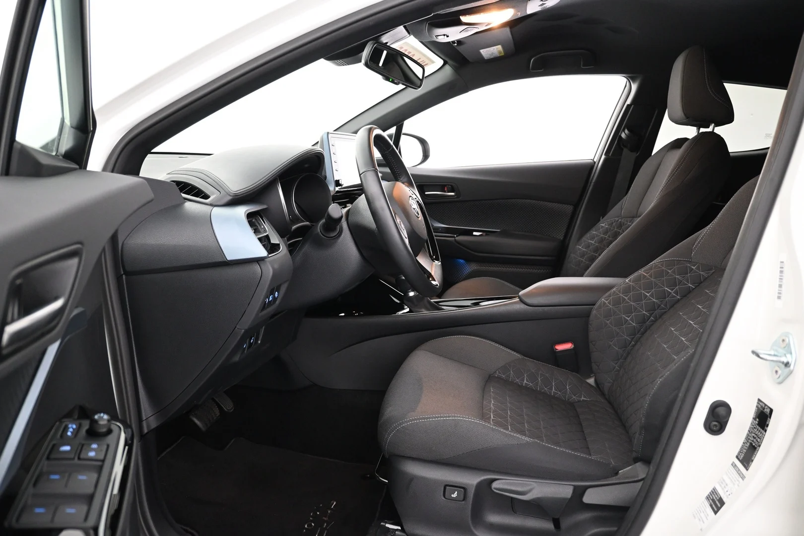 Car Image - 6vRWNxNsr0WOamAvYTMVAZ