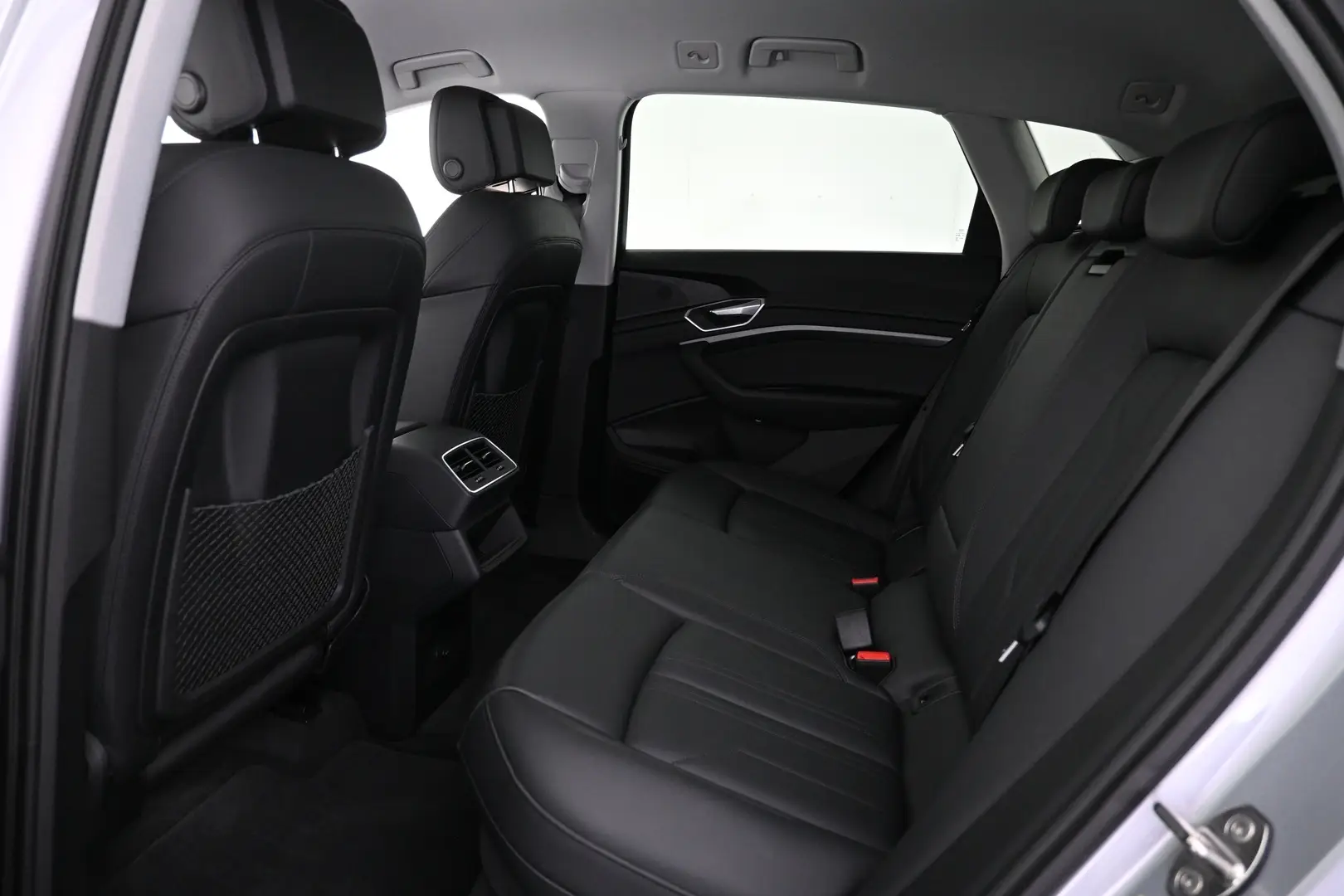 Car Image - 73ulYb4ESSIG8YWBVABvop