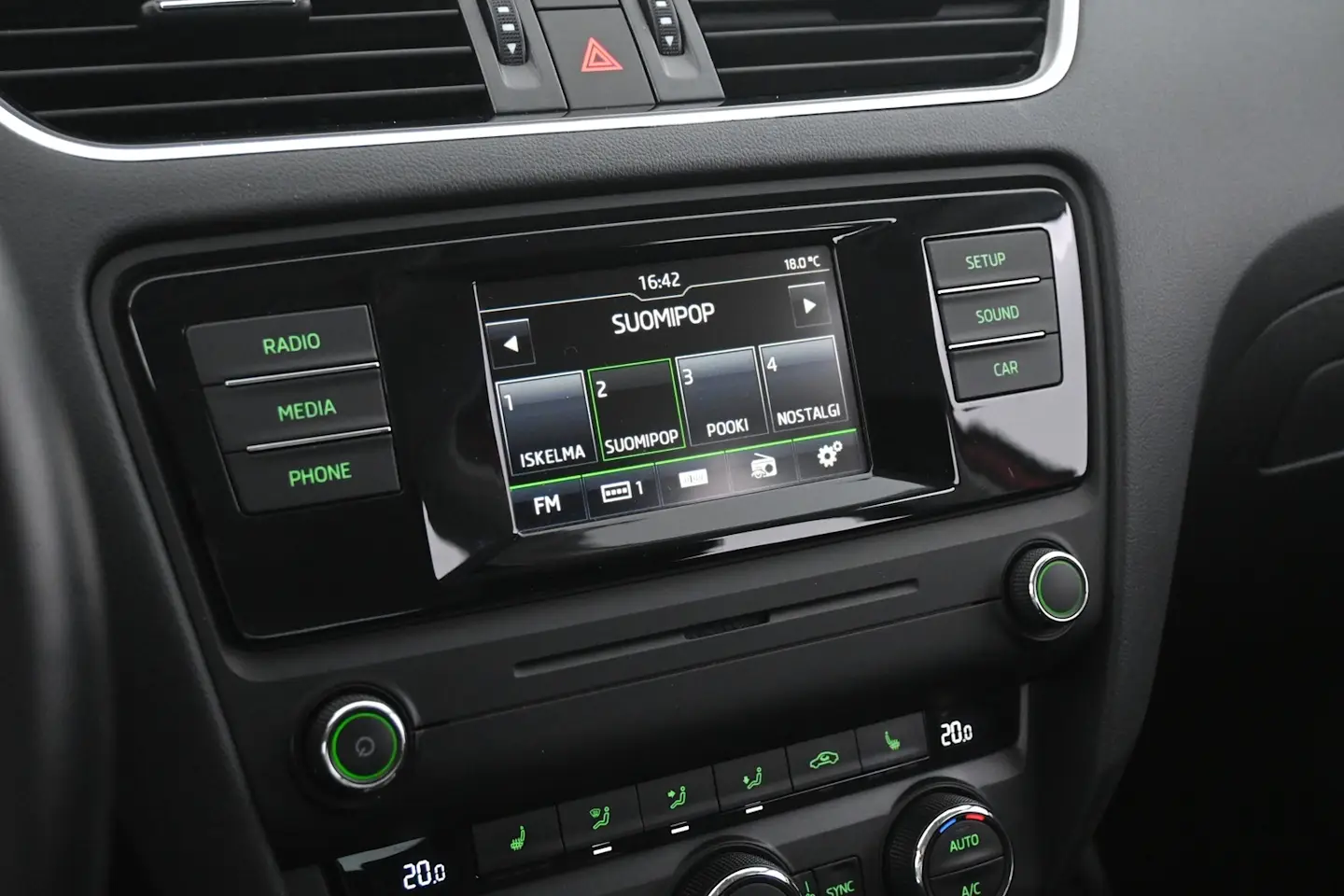 Car Image - 4But6q5vdHrxx0dqfQvisu