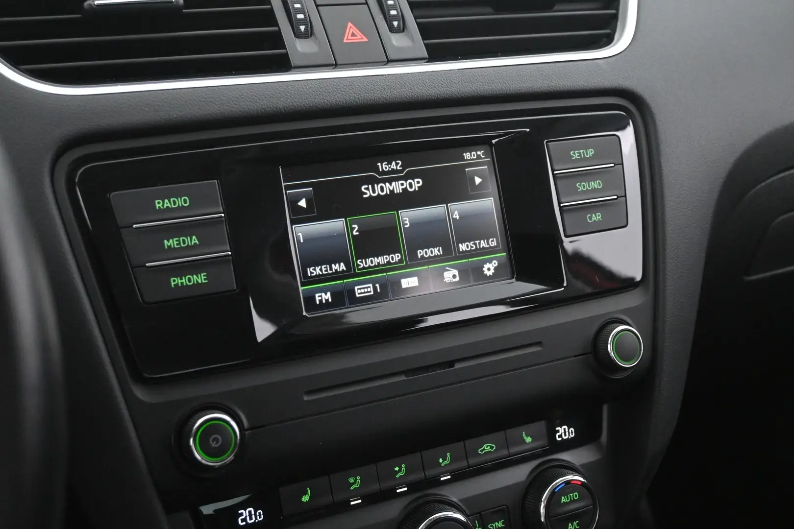 Car Image - 4But6q5vdHrxx0dqfQvisu