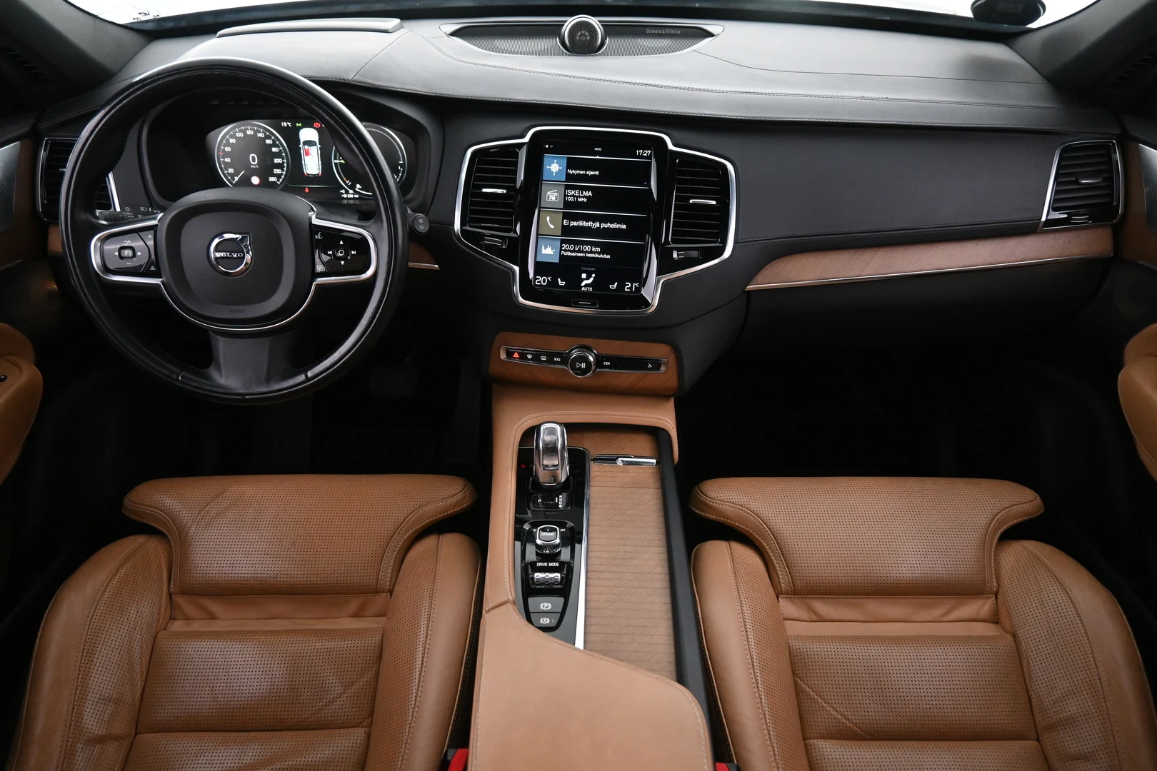 Car Image - 7iZ8vvXkAeZa6lKVkrMEUm