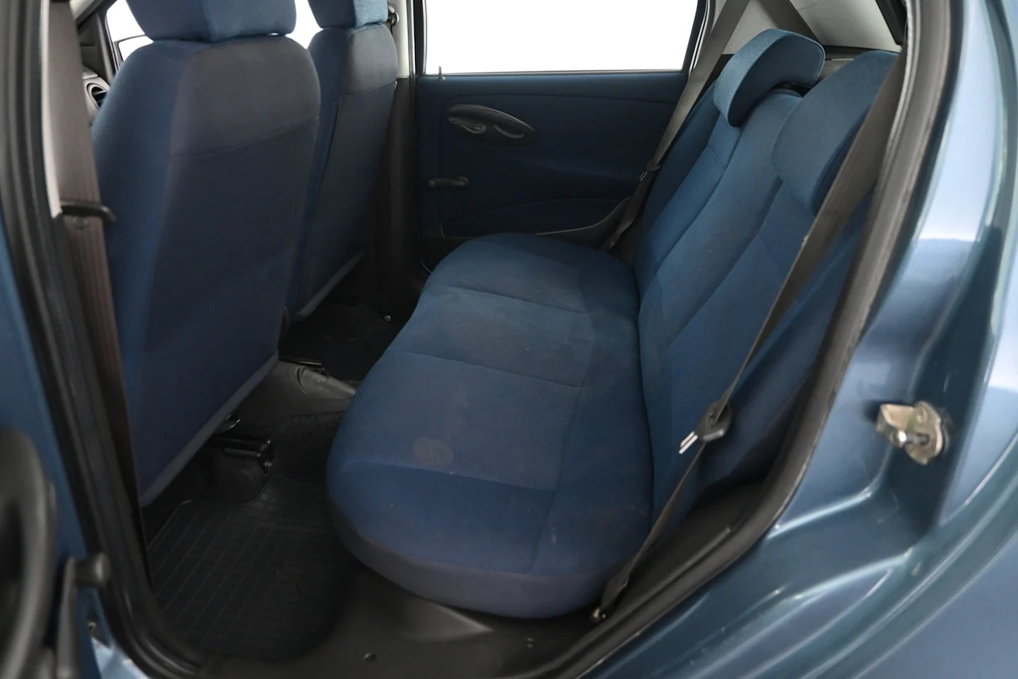 Car Image - Bq50COcCHtyH44y1wFuEy