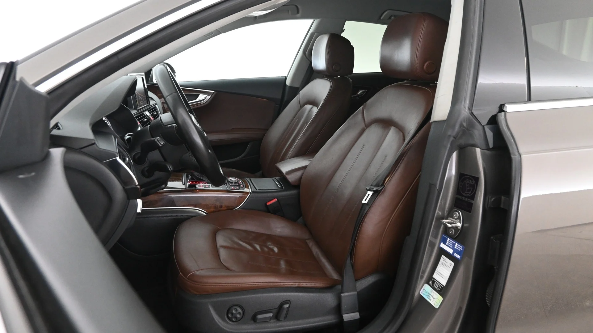 Car Image - nCj1fWAFLHiBzbP9K8VHx