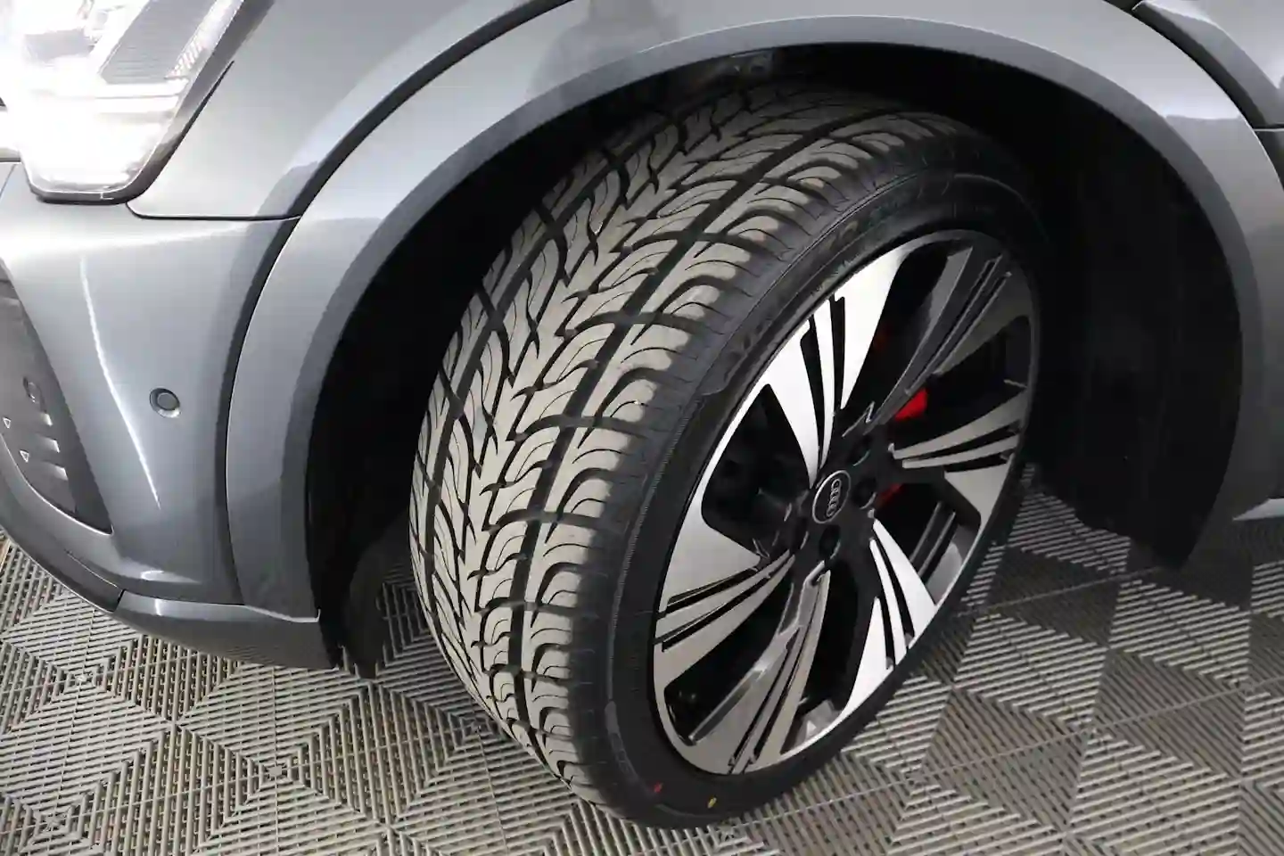 Car Image - 5trnScceGtxTrC4zPXKTCt
