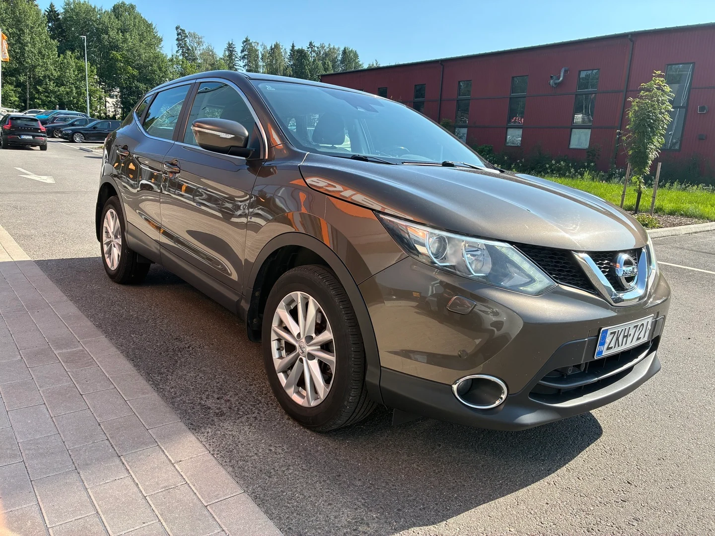 Car Image - 7l2MUxzMMZWmWiRGr6okj6