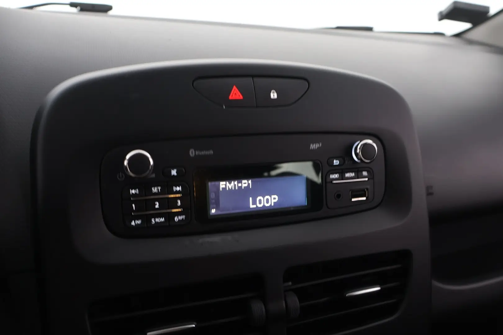 Car Image - 5zkJKFtb7jVkvrlKqUq34p
