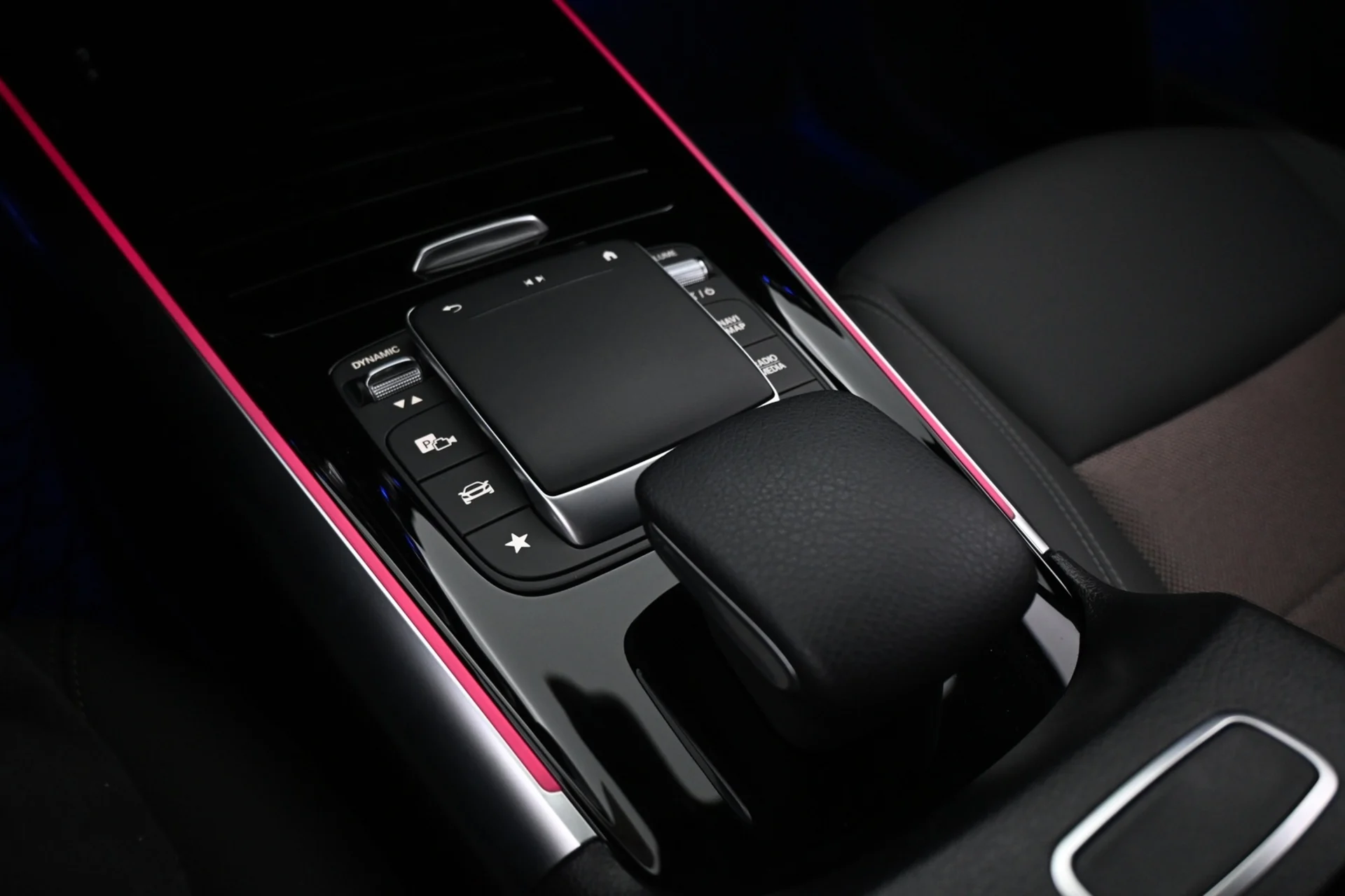 Car Image - 7cjDytpBPshBvmX0PY28W9