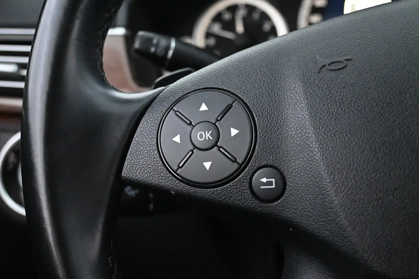 Car Image - 1AhBjVwjP2RETEc1IUsKB1