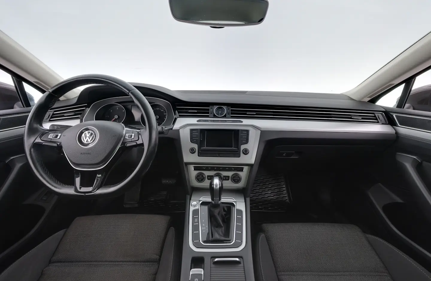 Car Image - 5Lk8D5xxhj55Hk9PhJi8Sb