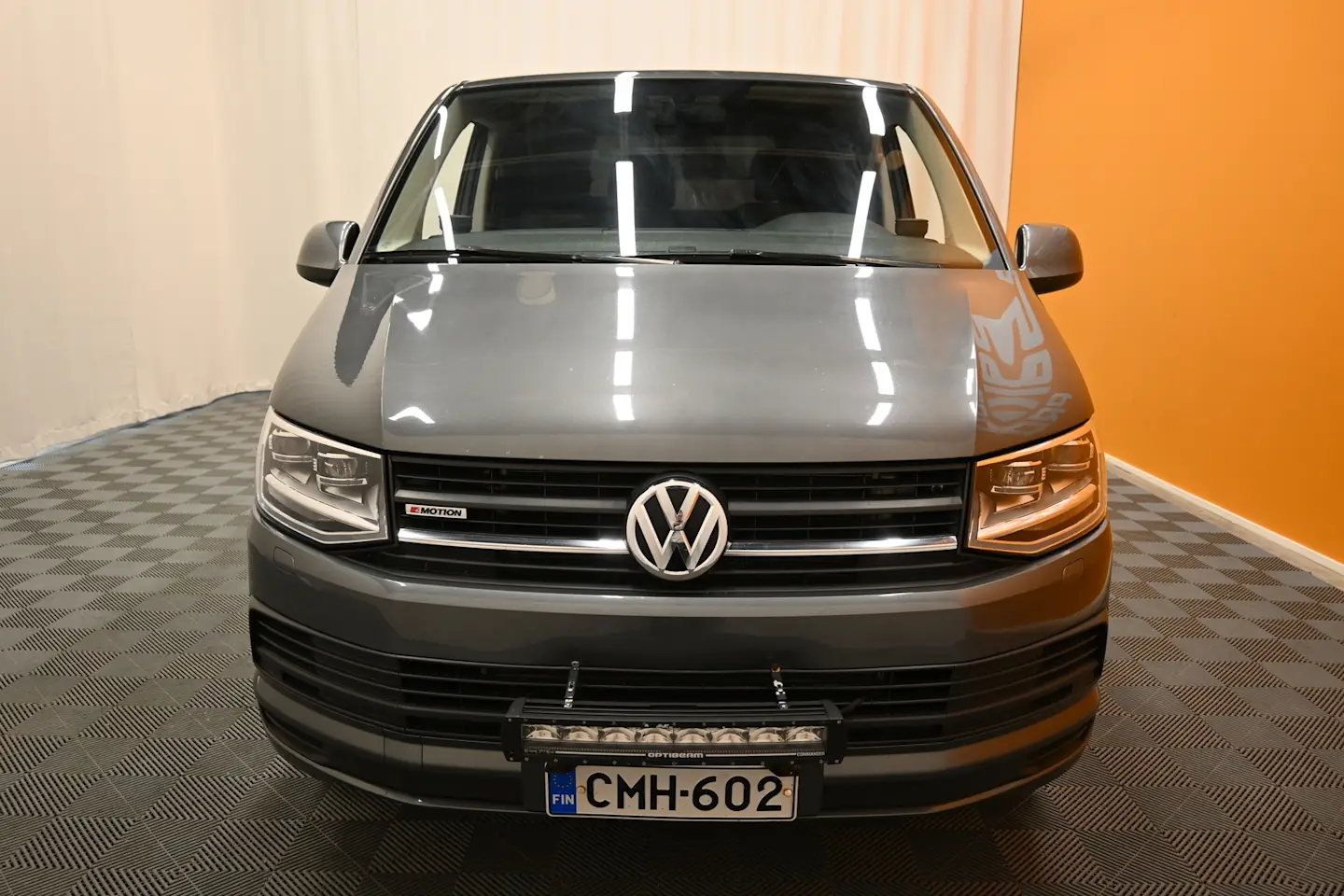 Car Image - 6Uf7doUgxTa9V12IdZXfEq