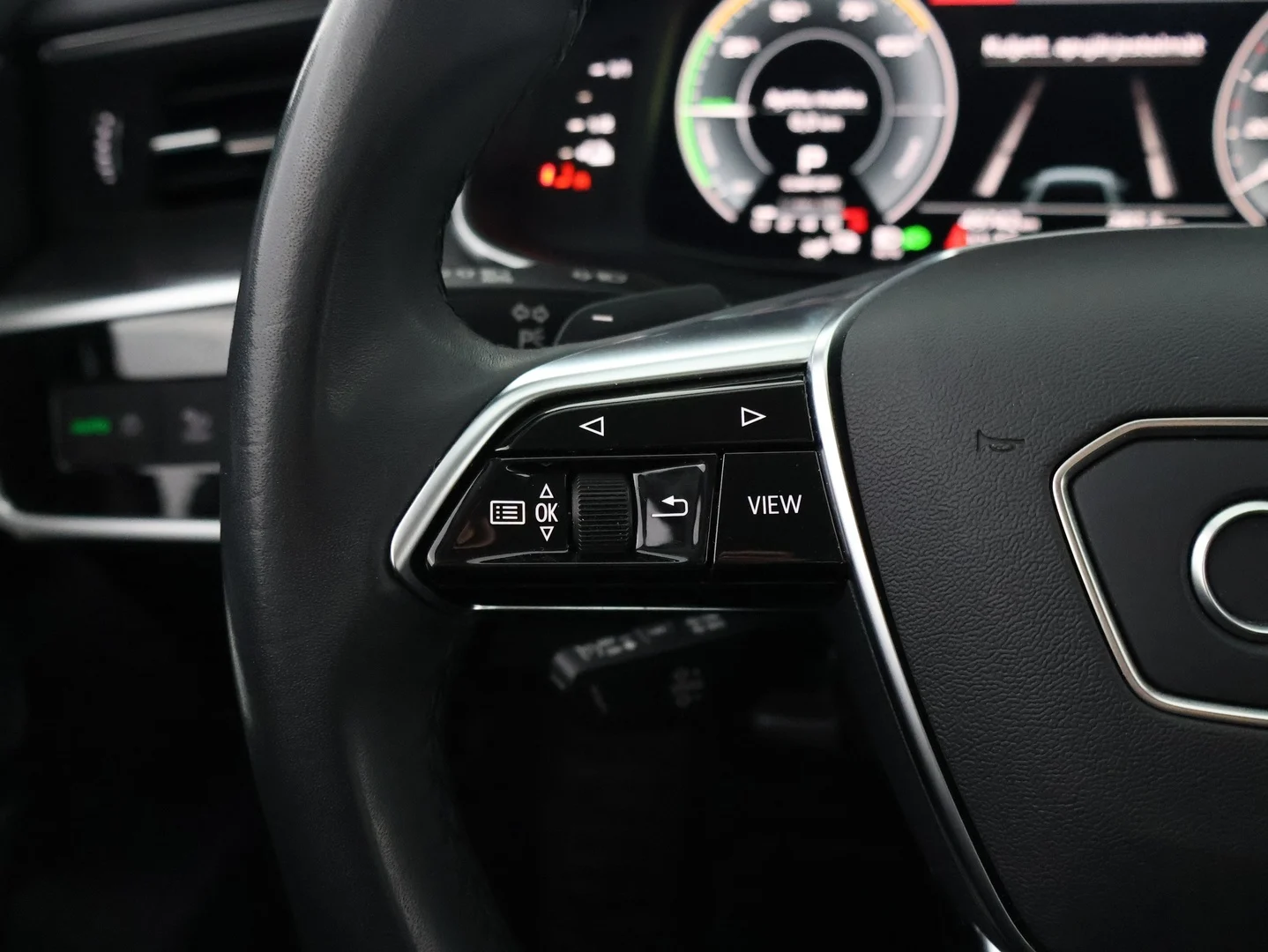 Car Image - 3xzIxFtcVHdUqZOpXLaoxO