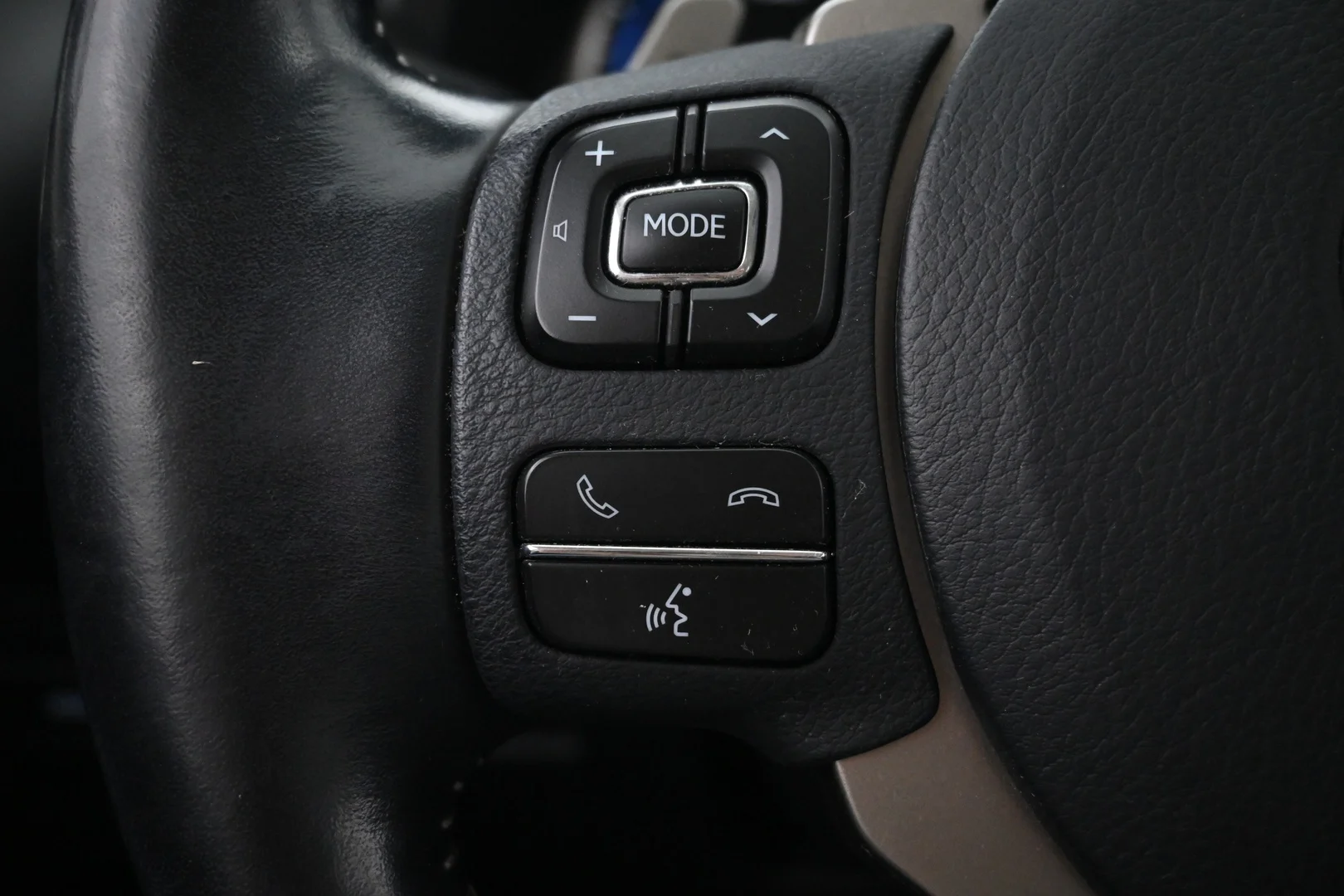 Car Image - 34WyQeqLqACOFq58wxvXPr
