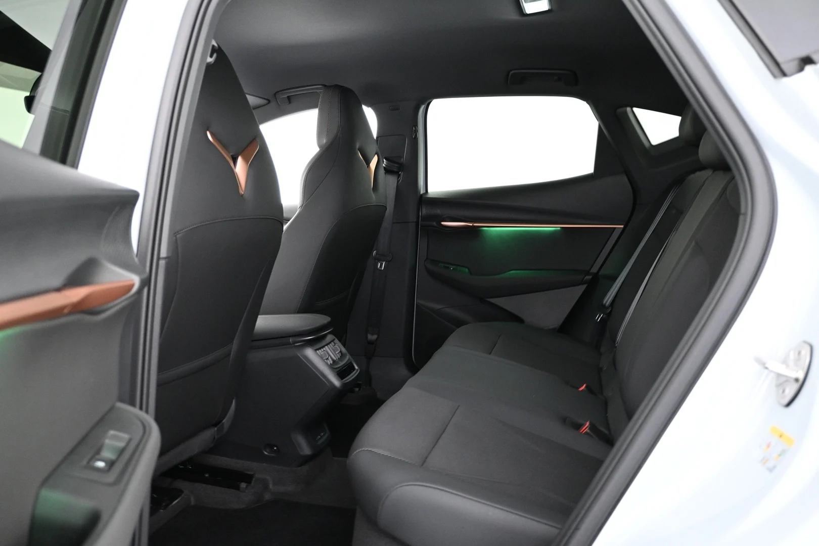 Car Image - 3xPXAzq9rOl005jul3lx3J
