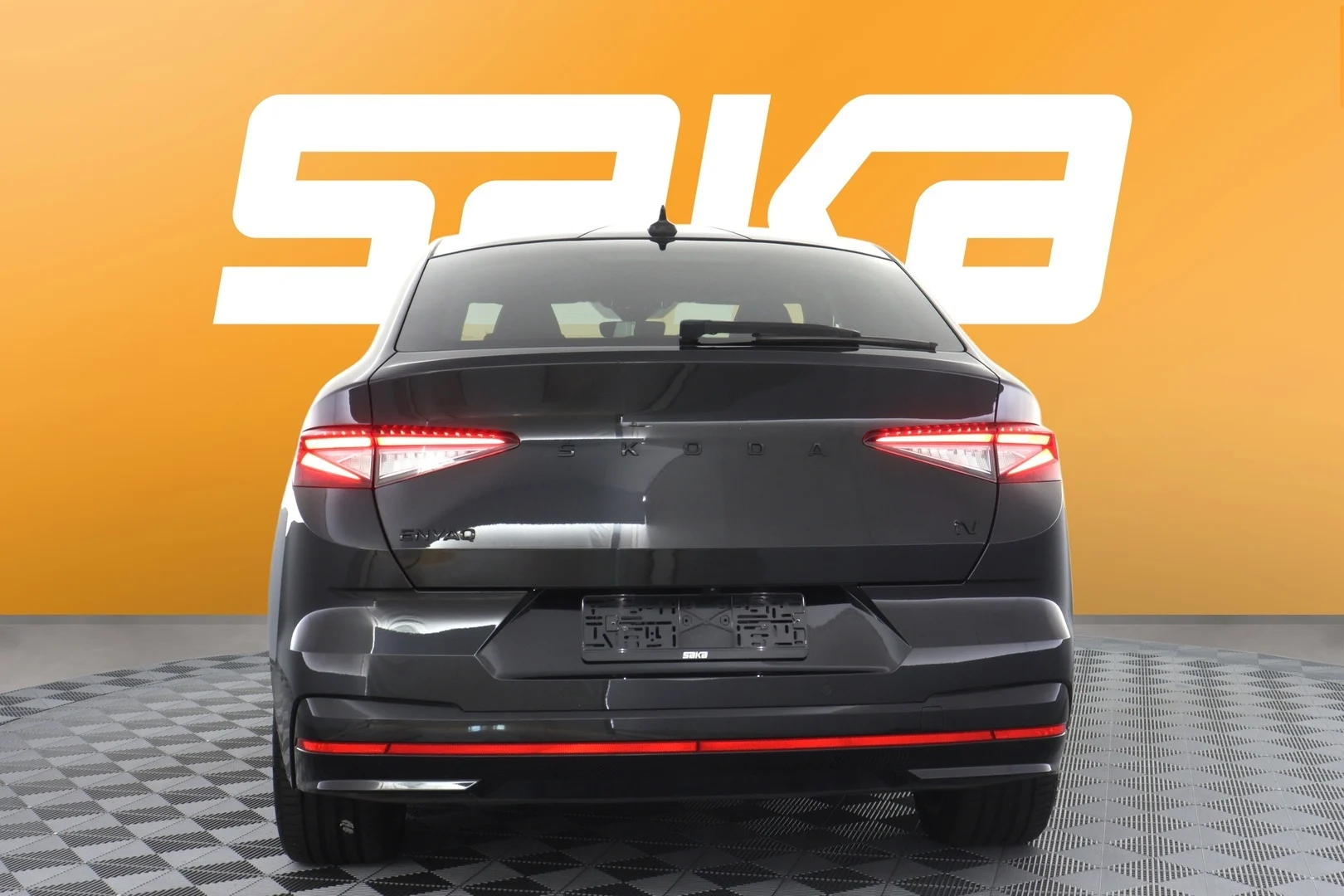 Car Image - 3lftQlCfLkIuIEHaauP6xA