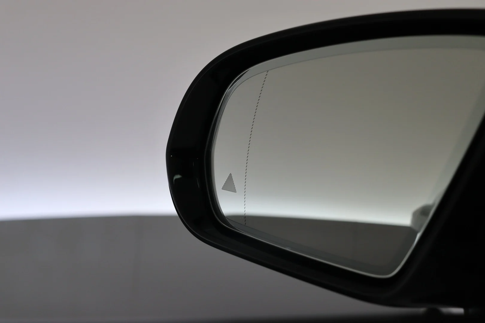 Car Image - 7cNhFYL5vEyYDszsToG2ut