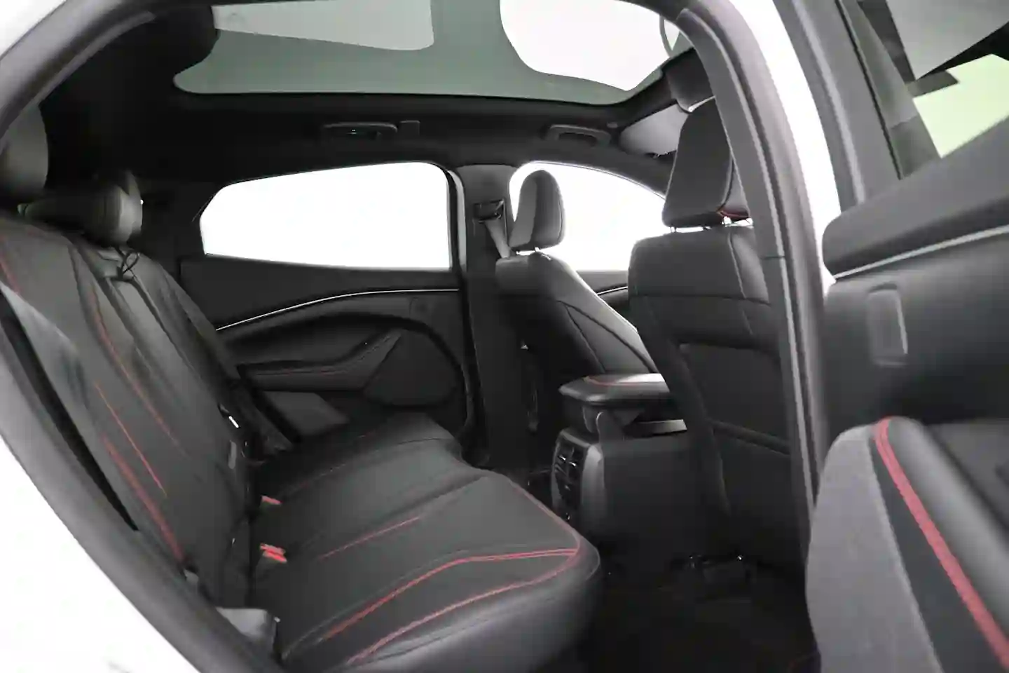 Car Image - RpcZvjHPOCGX7yEc4QZ0y