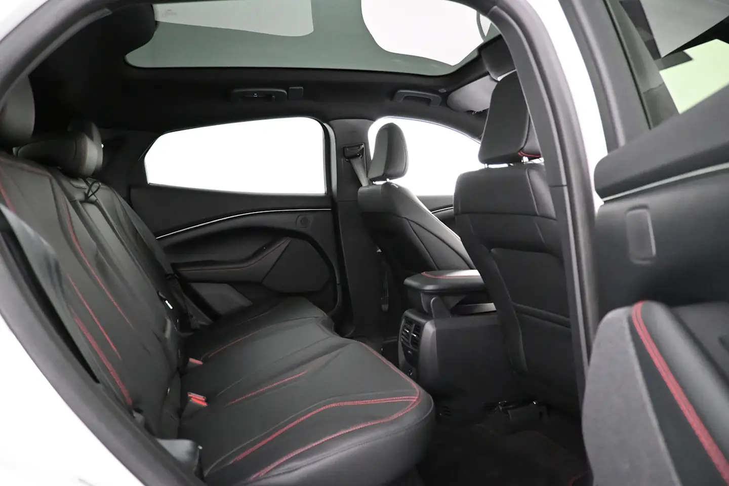 Car Image - RpcZvjHPOCGX7yEc4QZ0y